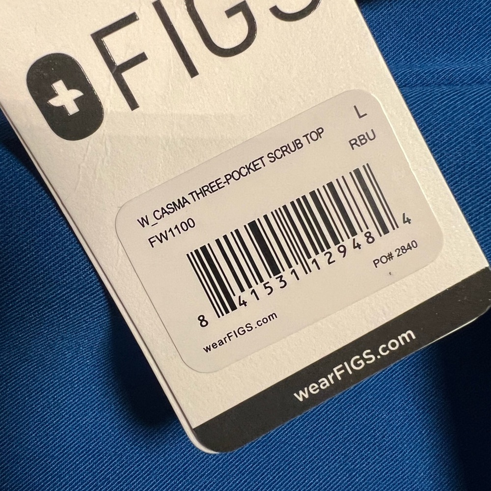 NWT Figs Three Pocket‎ Scrub Top- Large - Picture 9 of 9